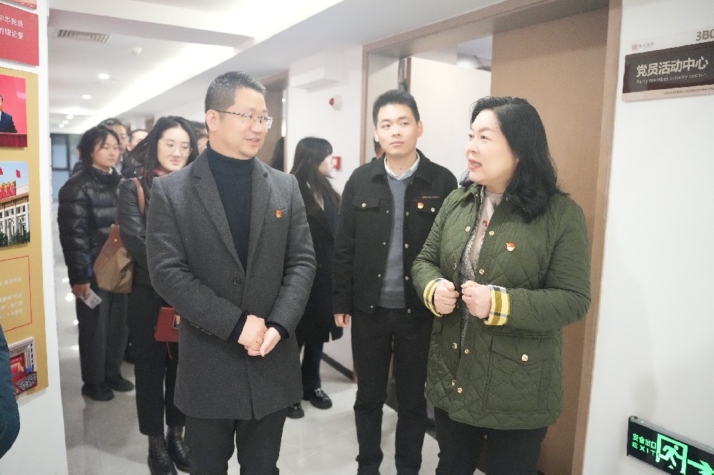 中国稀土集团国贸公司赣州党支部、赣州稀有金属交易所党支部联合南芳所一支部开展主题党日活动