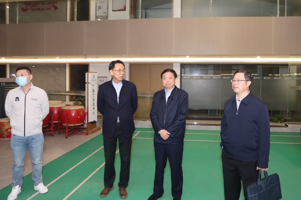 市人大常委会副主任陈俭生一行到所考察调研