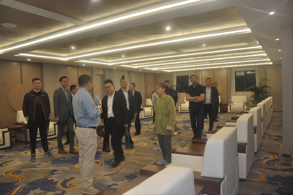 财大EMBA同学联谊会常务副会长办公会议在南芳所顺利召开